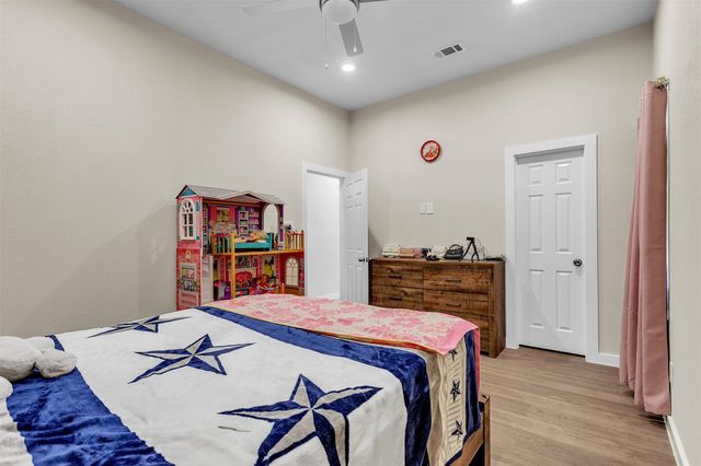 1804 Tammy Street, Hawk Cove, TX 75474