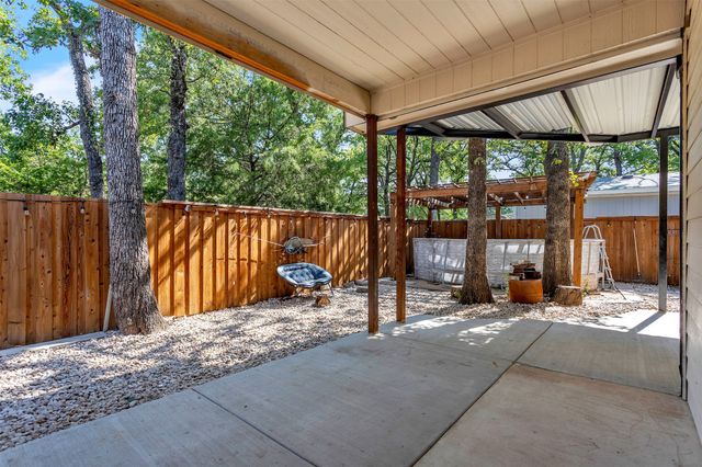 1804 Tammy Street, Hawk Cove, TX 75474