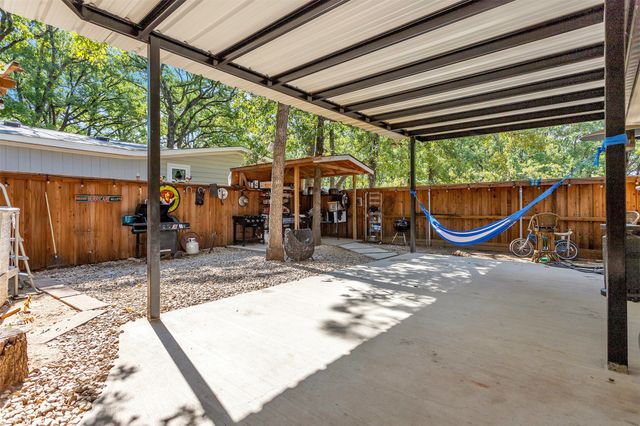 1804 Tammy Street, Hawk Cove, TX 75474
