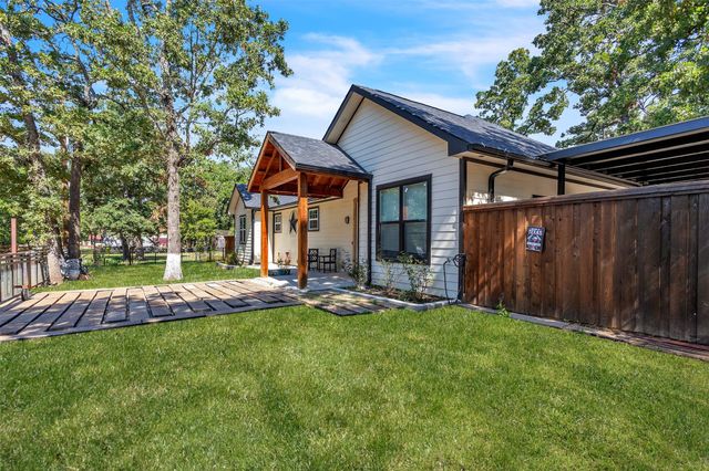 1804 Tammy Street, Hawk Cove, TX 75474