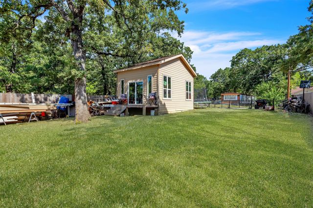 1804 Tammy Street, Hawk Cove, TX 75474