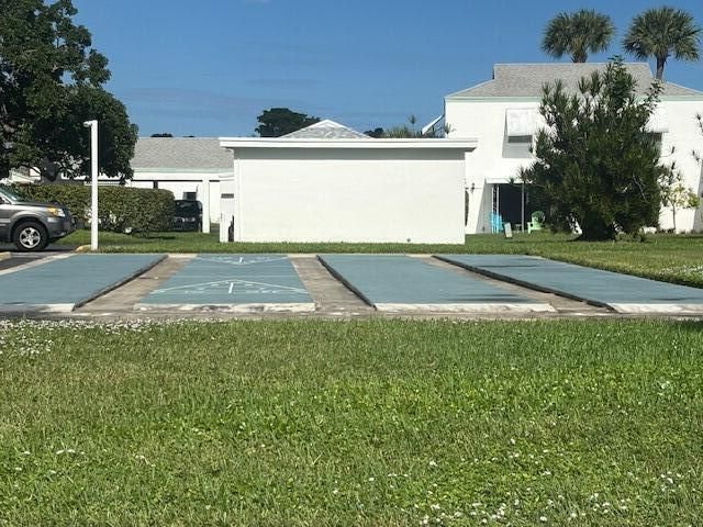 10162 N Meridian Way Way N 6, Palm Beach Gardens, FL 33410
