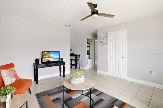 1702 BIRCHWOOD CIRCLE A, Leesburg, FL 34748