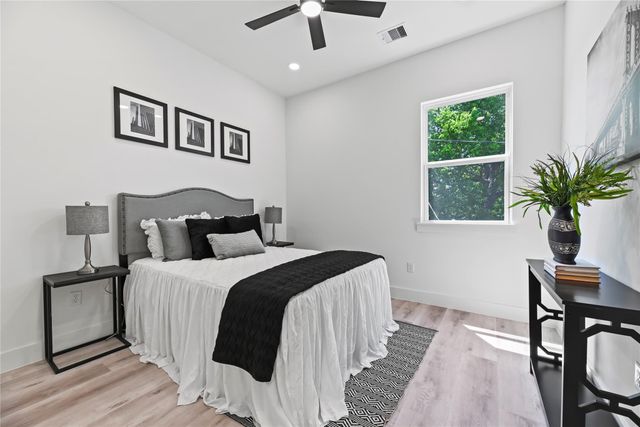 7210 England Street, Houston, TX 77021