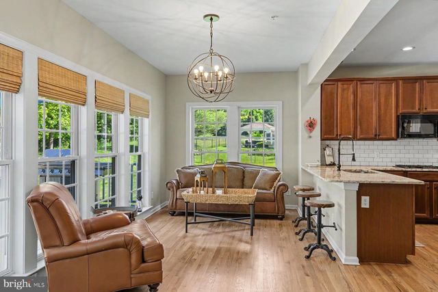 2818 MOUNTAIN LAUREL DR, Furlong, PA 18925