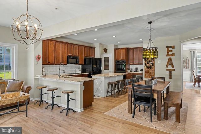 2818 MOUNTAIN LAUREL DR, Furlong, PA 18925