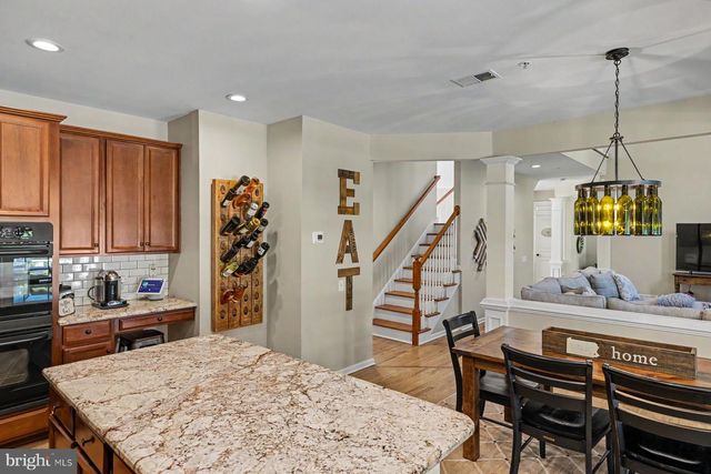 2818 MOUNTAIN LAUREL DR, Furlong, PA 18925
