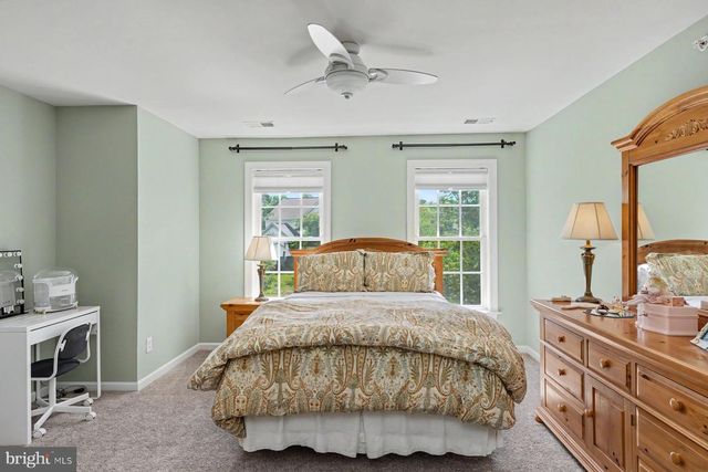 2818 MOUNTAIN LAUREL DR, Furlong, PA 18925