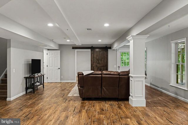 2818 MOUNTAIN LAUREL DR, Furlong, PA 18925