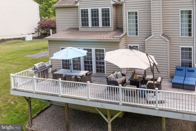 2818 MOUNTAIN LAUREL DR, Furlong, PA 18925