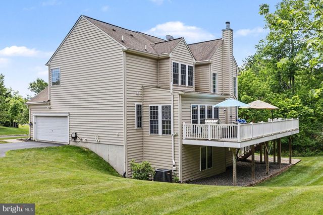 2818 MOUNTAIN LAUREL DR, Furlong, PA 18925