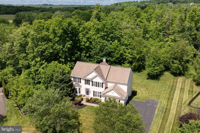 2818 MOUNTAIN LAUREL DR, Furlong, PA 18925