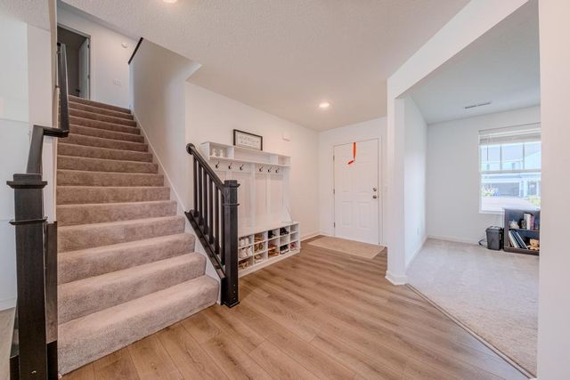 6254 Highland Hills Lane S, Cottage Grove, MN 55016