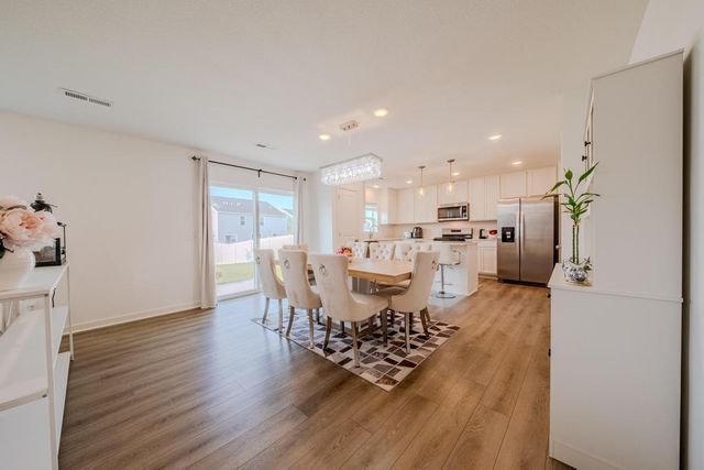 6254 Highland Hills Lane S, Cottage Grove, MN 55016