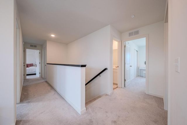 6254 Highland Hills Lane S, Cottage Grove, MN 55016