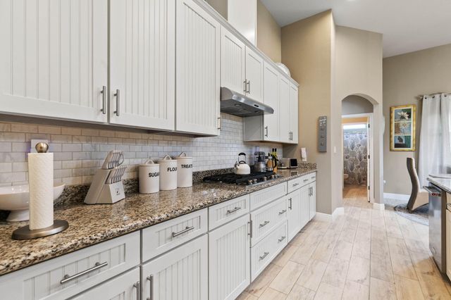 14 Madiera Drive, Freeport, FL 32439