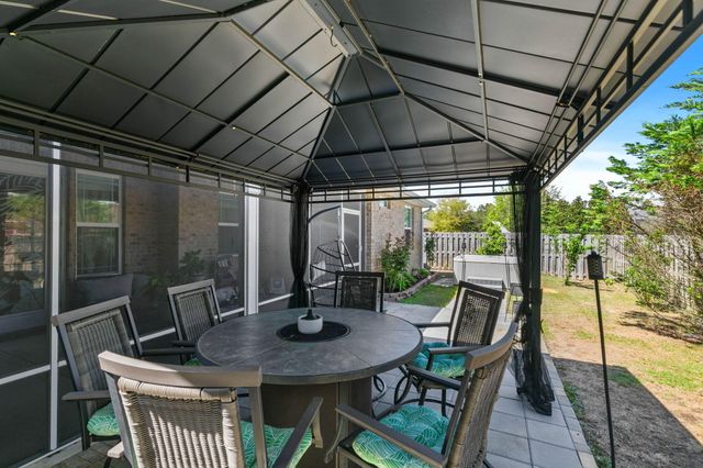 14 Madiera Drive, Freeport, FL 32439
