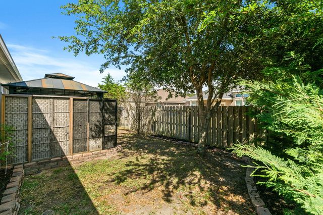 14 Madiera Drive, Freeport, FL 32439
