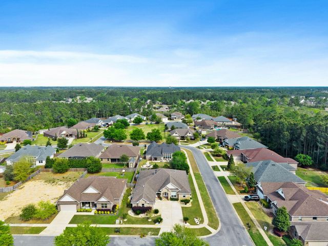 14 Madiera Drive, Freeport, FL 32439