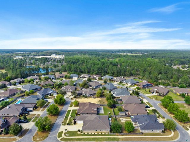 14 Madiera Drive, Freeport, FL 32439