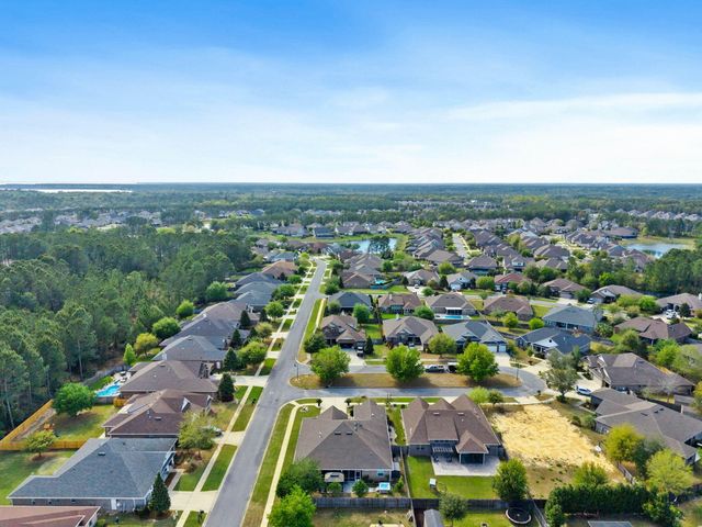 14 Madiera Drive, Freeport, FL 32439