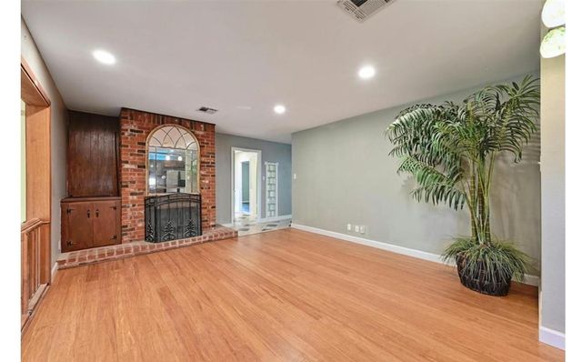 2509 Little John LN, Austin, TX 78704