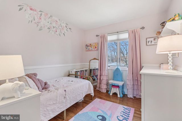 6 RYDAL DR, Lawrence Township, NJ 08648