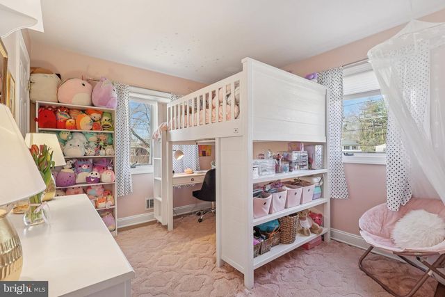 6 RYDAL DR, Lawrence Township, NJ 08648