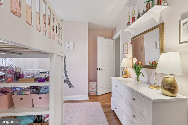 6 RYDAL DR, Lawrence Township, NJ 08648