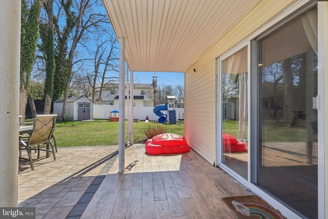 6 RYDAL DR, Lawrence Township, NJ 08648