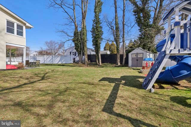 6 RYDAL DR, Lawrence Township, NJ 08648