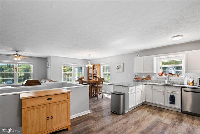 816 BURGESS CT, Woodstock, VA 22664