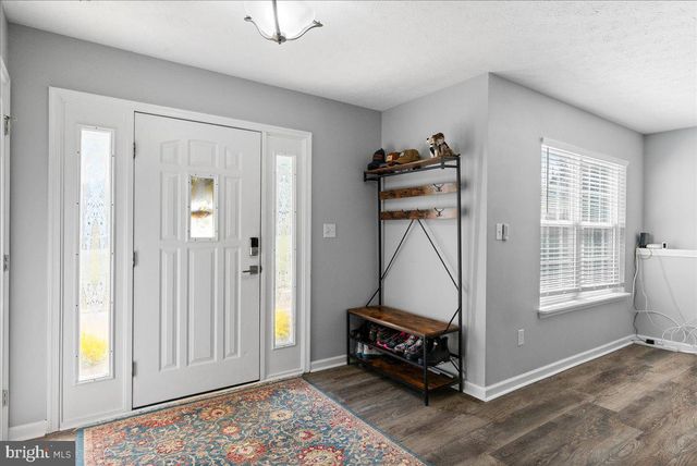 816 BURGESS CT, Woodstock, VA 22664