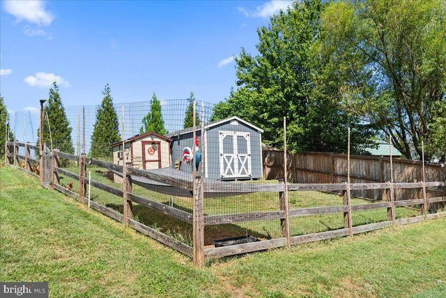 816 BURGESS CT, Woodstock, VA 22664