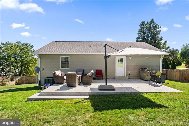 816 BURGESS CT, Woodstock, VA 22664