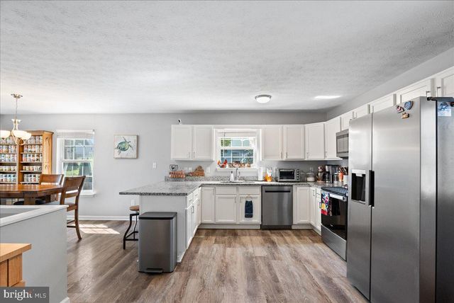 816 BURGESS CT, Woodstock, VA 22664