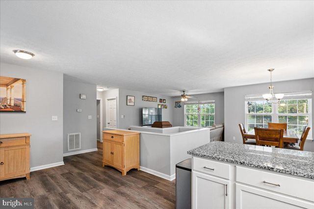 816 BURGESS CT, Woodstock, VA 22664
