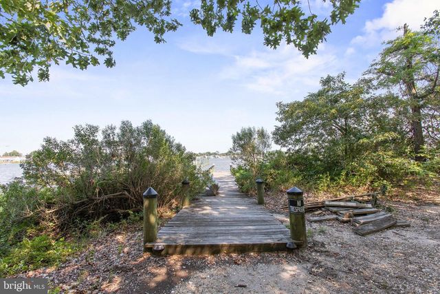 12 BAY VIEW LN, Colonial Beach, VA 22443