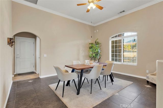 1030 Elsinore, Pinon Hills, CA 92372