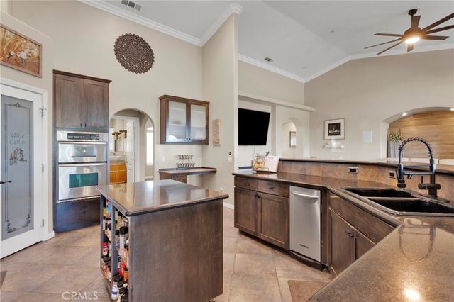 1030 Elsinore, Pinon Hills, CA 92372