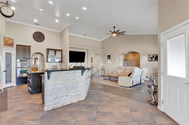 1030 Elsinore, Pinon Hills, CA 92372