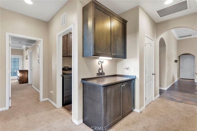 1030 Elsinore, Pinon Hills, CA 92372