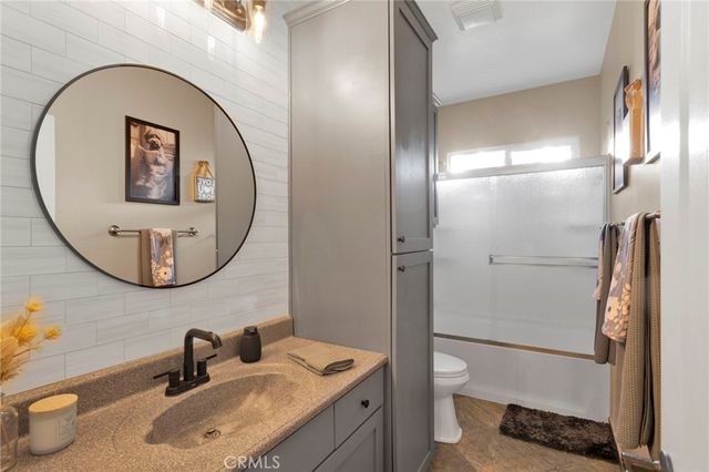 1030 Elsinore, Pinon Hills, CA 92372
