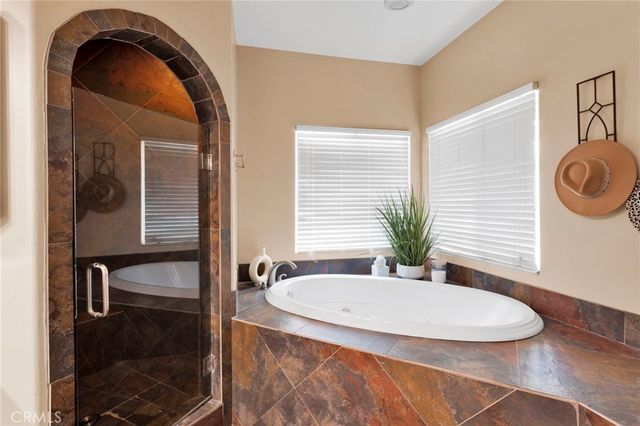 1030 Elsinore, Pinon Hills, CA 92372