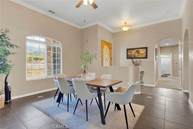 1030 Elsinore, Pinon Hills, CA 92372