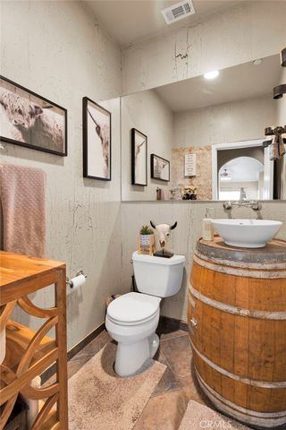 1030 Elsinore, Pinon Hills, CA 92372