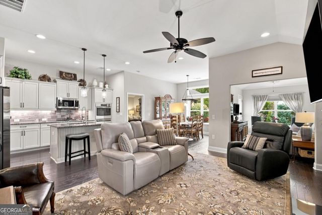 112 Grace Circle, Acworth, GA 30102