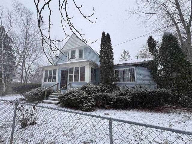 2202 Cherry Street, Saginaw, MI 48601