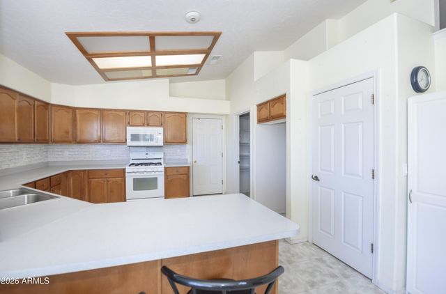 4212 N CYPRESS Circle, Prescott Valley, AZ 86314