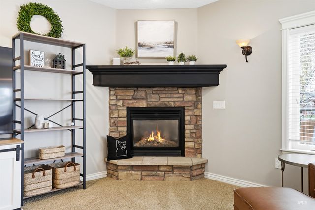 628 Kennedy Dr, Middleton, ID 83644